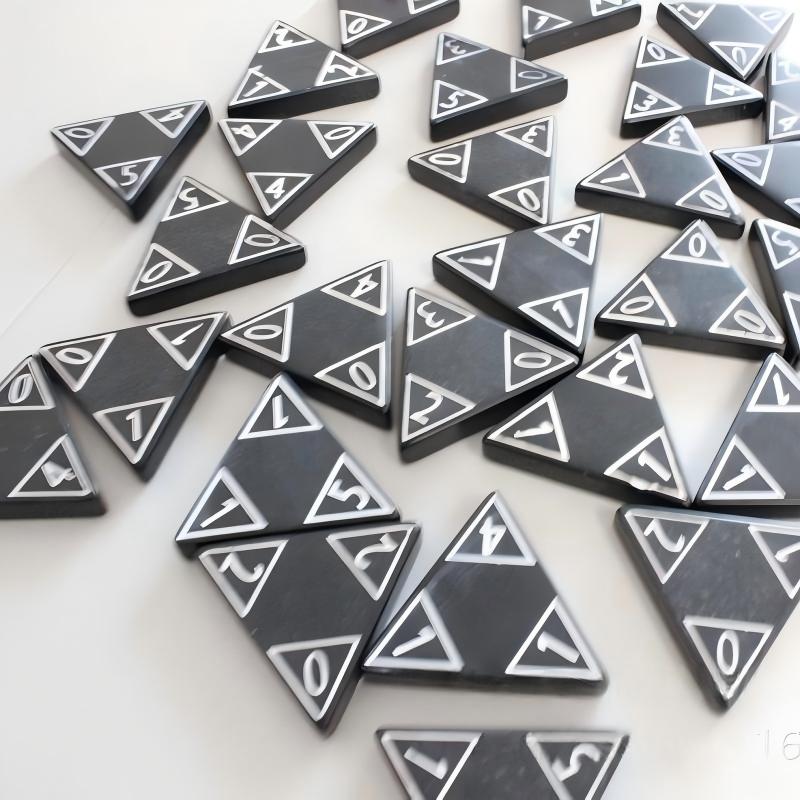 Jeu de dominos triangulaires 5 - Party Family Games avis et prix